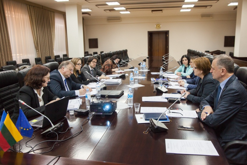 The Twinning project on civil service modernization in the Republic of Moldova discussed the...